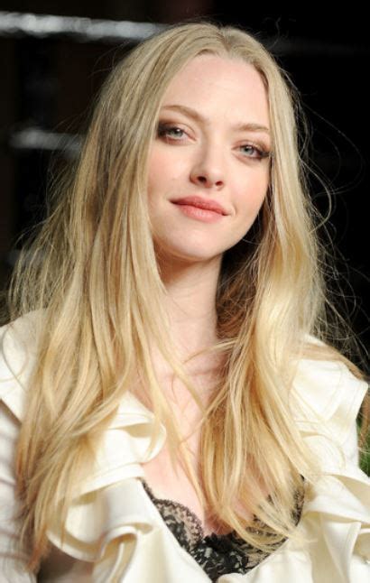 Beautiful Actresses Pictures Of Amanda Seyfried With Long