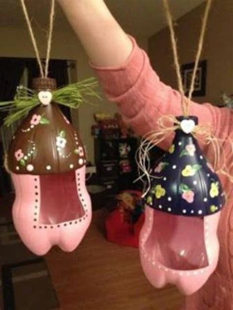 20 Fun And Creative Crafts With Plastic Soda Bottles Diy And Crafts