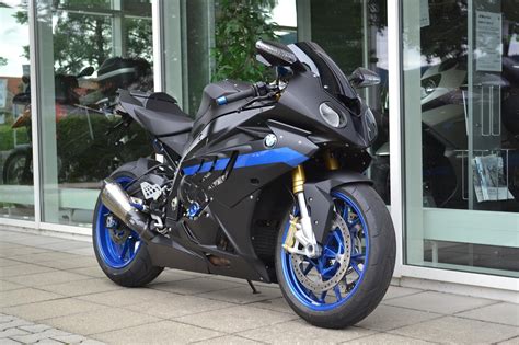 Bmw has rolled out its 2021 s 1000 r. Umgebautes Motorrad BMW S 1000 RR von Erwin Martin GmbH ...