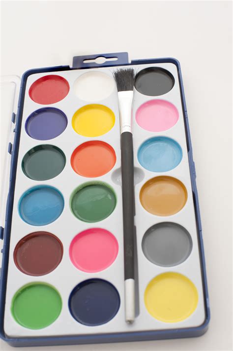 Free Stock Photo 11968 Artists Palette Of New Water Color Paints