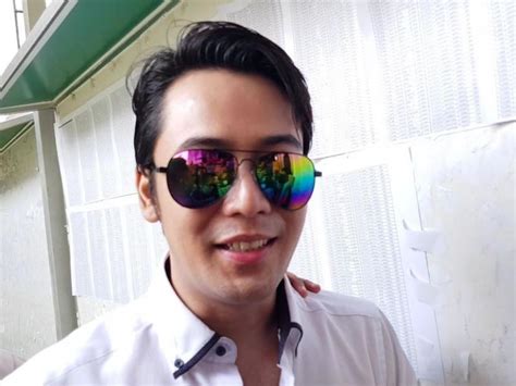 Pacar kriss hatta, hana hanifah ditangkap polisi diduga prostitusi online | intens investigasi. Gara-Gara Aisyah, Kriss Hatta Ingin Jadi Penyanyi ...