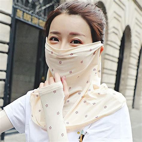 Comfortable And Breathable Face Scarf Prevent Facial Skin Damage