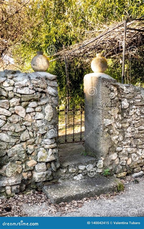 Entry Gate And Stone Walls Stock Image Image Of Gate 140042415