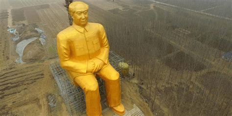 Une gigantesque statue de Mao Tsé Toung de mètres élevée en Chine PHOTOS La Libre