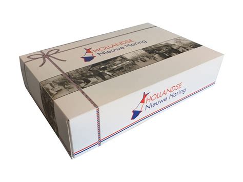 It may well serve as an appetizer for a pleasant evening with friends. Cateringdozen 36 x 25 x 8 cm Nieuwe Haring9108