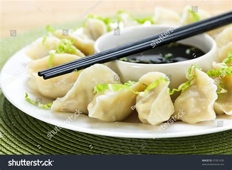 Sep 01, 2016 · we use chopsticks to mix, a spatula works too. Closeup On Plate Of Steamed Dumplings With Soy Sauce And Chopsticks Stock Photo 47281435 ...