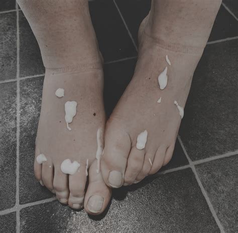 Cummy Lotion 🧴 Fun With Feet