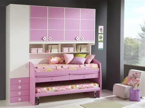This is why we gathered 55 incredible looking young teenage girl's rooms that are welcoming and not to mention inspiring.as your kid grows up, the old children bedroom theme featuring automobiles, toys, planes, dolls and kiddies elements. Pink Luxury Suite: Cool Ideas for Pink Girls Bedroom