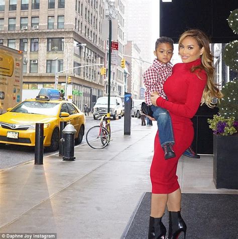 50 Cents Ex Girlfriend Daphne Joy Looks Curvy In Red Dress With Son Sire In Nyc Daily Mail Online