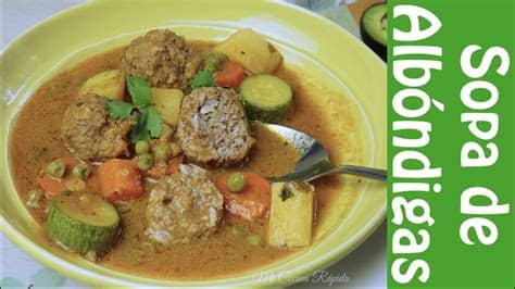 Mezclar suavemente y cocinar por otros 5 minutos. Sopa de Albóndigas - Receta Fácil - Mi Cocina Rápida - YouTube