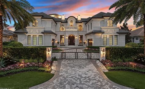 13 Million Waterfront Home In Naples Florida Photos Homes Of The Rich