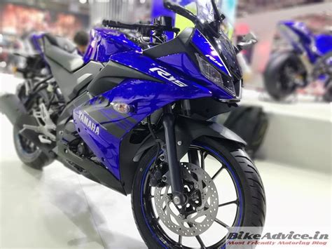 Download the perfect r15 pictures. Yamaha R15 V3 Pics Hd | hobbiesxstyle