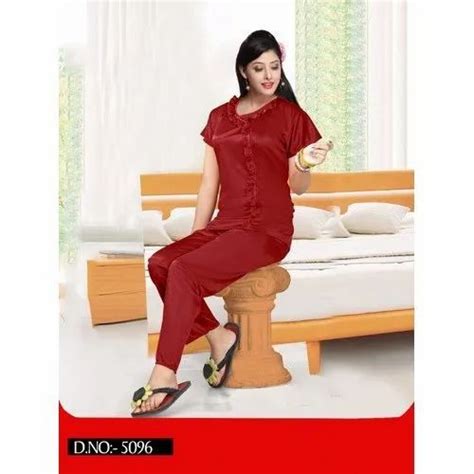 Ladies Fancy Satin Maroon Night Suit Size Xxl At Rs 150piece In Kanpur Id 20485692948