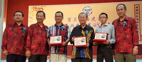 不管您是不是刚来 reddit 的萌新，都建议去看一下我们的 wiki 主页 ，里面有： 精华帖. 黄博谆:部分理事虽具政党背景 推动会务依会馆宗旨