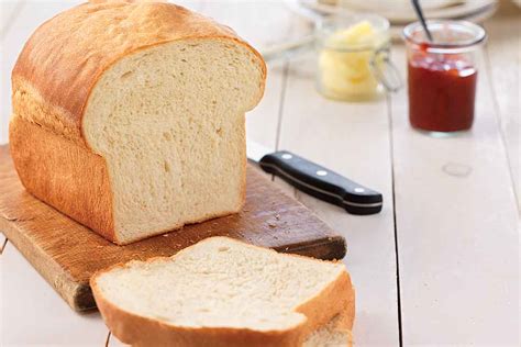 When using the touchpad controls, be sure to press the pad until you hear a beep. Effective tips to make a delicious yet simple bread maker machine recipe - Toastmaster Bread Machine