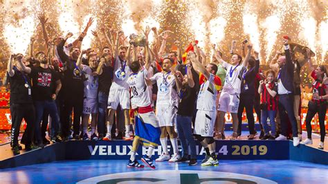 Taschenhirn gibt's auch als buch bei amazon + verlag + ios quiz app. Der Champions-League-Sieger im Handball erhält satte 500 ...