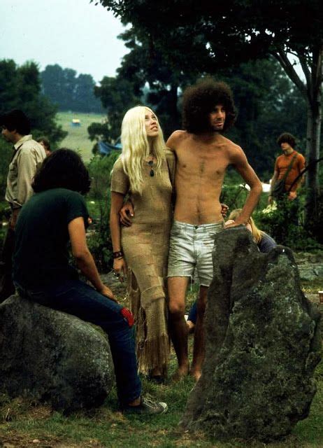 Vintage Everyday Photos Of Life At Woodstock Festival 1969 Woodstock
