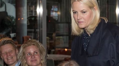 Check spelling or type a new query. Prinzessin Mette-Marit: Wird sie eine ...