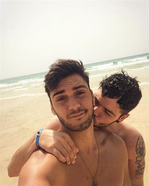 Cute Gay Couples Couples In Love Gay Lindo Man Man Men Kissing Hot Hunks Man In Love