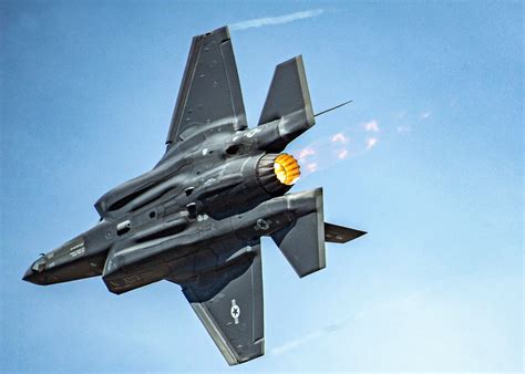Canada To Buy 88 F 35 Fighter Jets From Lockheed Martin