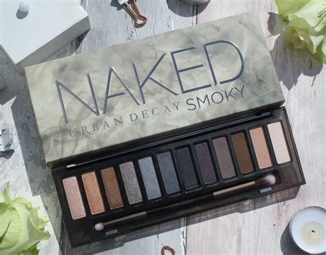 Haysparkle Urban Decay Naked Smoky Palette Review