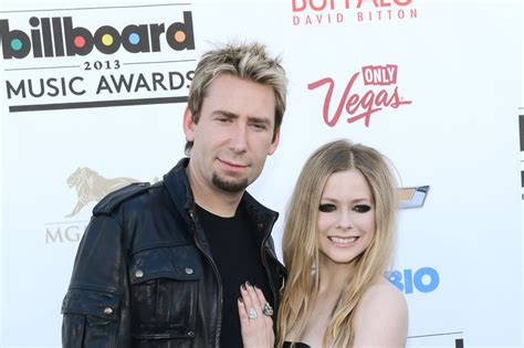 Avril Lavigne To Release New Album In 2017