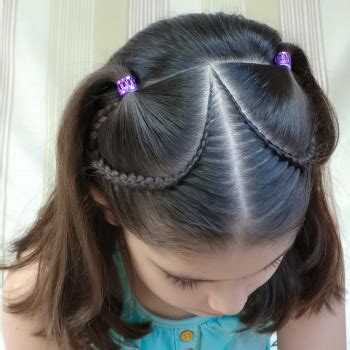 8 peinados para usar con el birrete luce tus rizos en tu Peinado para niñas pequeñas, con dos coletitas - Pequeinados