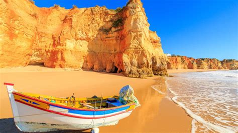 It's similar in france, spain, and germany. Portimão - Algarve - Portugal | VakantiePortugal.nl