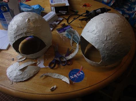 Diy space helmets film props 13. How To Make A Homemade Space Helmet Images & Pictures - Becuo | Halloween | Pinterest ...