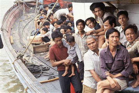 30 Incredible Color Photographs That Capture Brutal Life Of Vietnamese