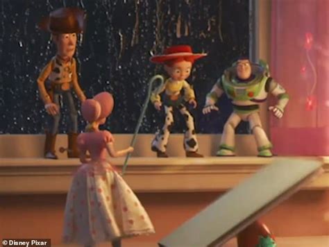 Toy Story 4 Woody And Bo Peep Team Up To Save A Lost Toy In Intense