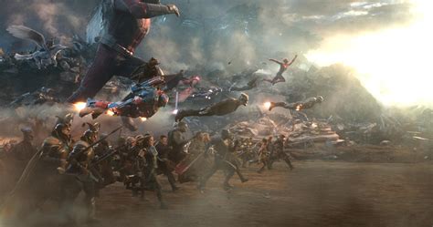 Avengers Endgames Final Battle Came From Vfx Artists Playing With