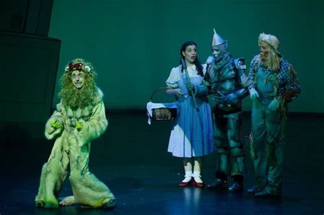 The Wizard Of Oz Stage Whispers
