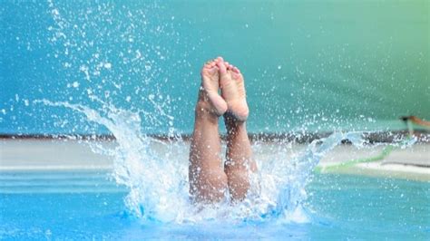 Pee Not Chlorine Causes Red Eyes From Swimming Pools Cdc Cbc News