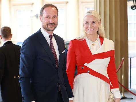 Mette Marit Von Norwegen Und Haakon Besuchen Deutschland