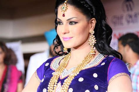Hot Veena Malik On Ramp Photos