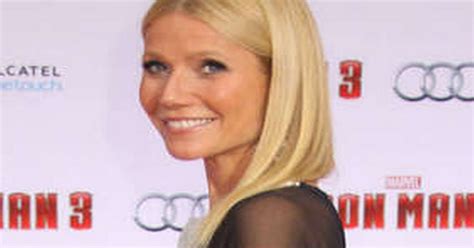 Gwyneth Paltrow Butt Baring Dress Was A Disaster Daily Star