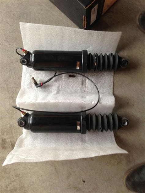 Sell Harley Davidson Road King Air Shocks In Fort Collins Colorado Us