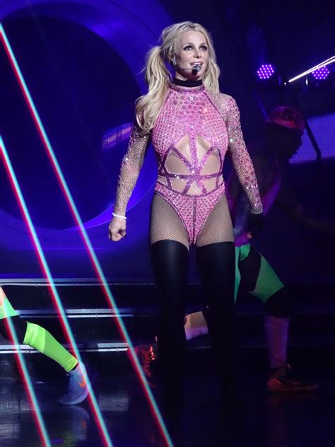 Britney Spears Performs At The Axis At Planet Hollywood In Las Vegas Celebmafia