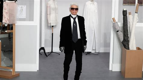 Iconic Fashion Designer Karl Lagerfeld Dies Aged 85 Buenos Aires Times