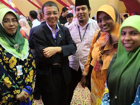 Wassap dihantar pengganti kad raya, tanda ingatan di aidilfitri. Majlis Jamuan Hari Raya Aidilfitri Jabatan Perdana Menteri ...