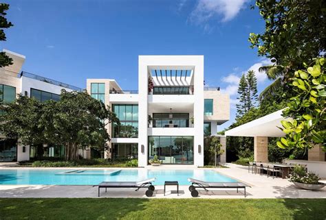 New Venetian Waterfront Home In Miami Beach Florida Modern Luxury