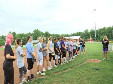 Sullivan High School Girls Softball Team Hoping For First State Title