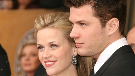 Reese Witherspoon And Ryan Phillippe Reunite For Grown Up Son S Graduation