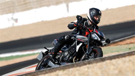 Triumph street triple rs (2020). 2020 Triumph Street Triple RS first ride review - The Ride ...