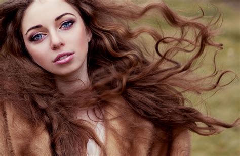wallpaper menghadapi wanita model rambut panjang rambut hitam kulit kepala supermodel