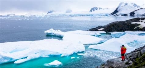 معلومات عن القطب الجنوبي المتجمد موضوع