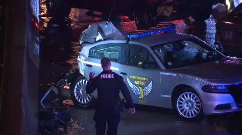 State Trooper Struck While Investigating Crash Youtube