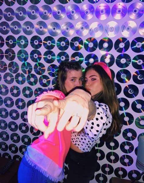 Milliesayd Cute Lesbian Couples Party Girl Aesthetic Bestfriend Pics