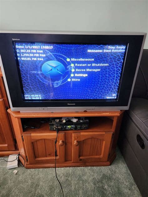 So I Set Up That Big Ass Hd Crt And It Looks Pretty Good Only Outputs